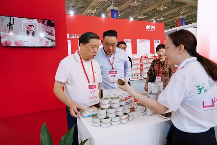 寧興優貝攜18個品牌亮相中東歐07.jpg